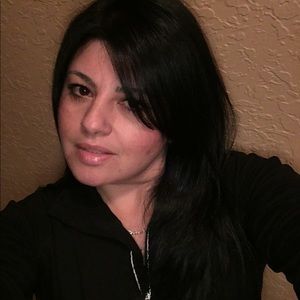 Meet your Posher, Herian